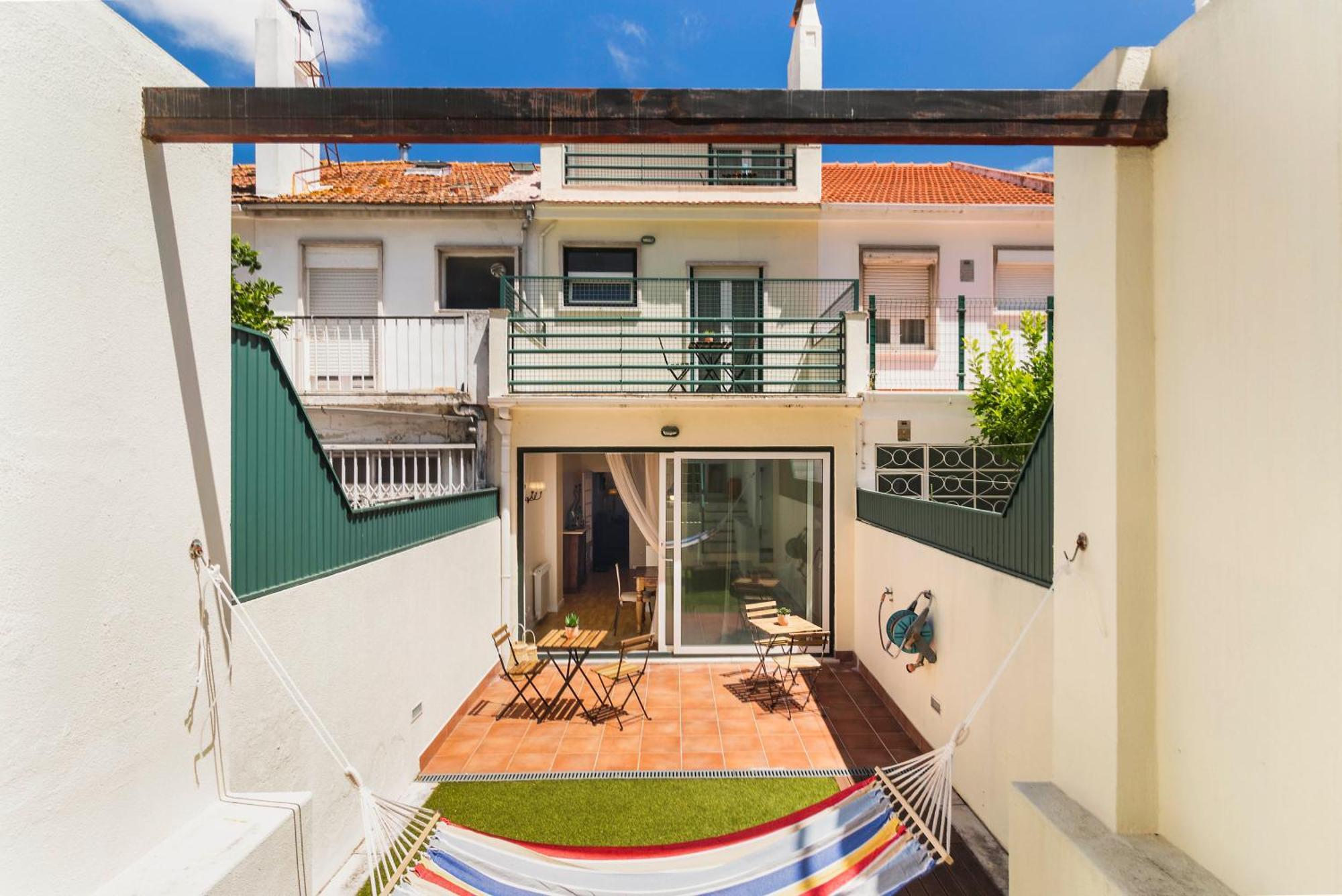 Nesha Guest house 3*