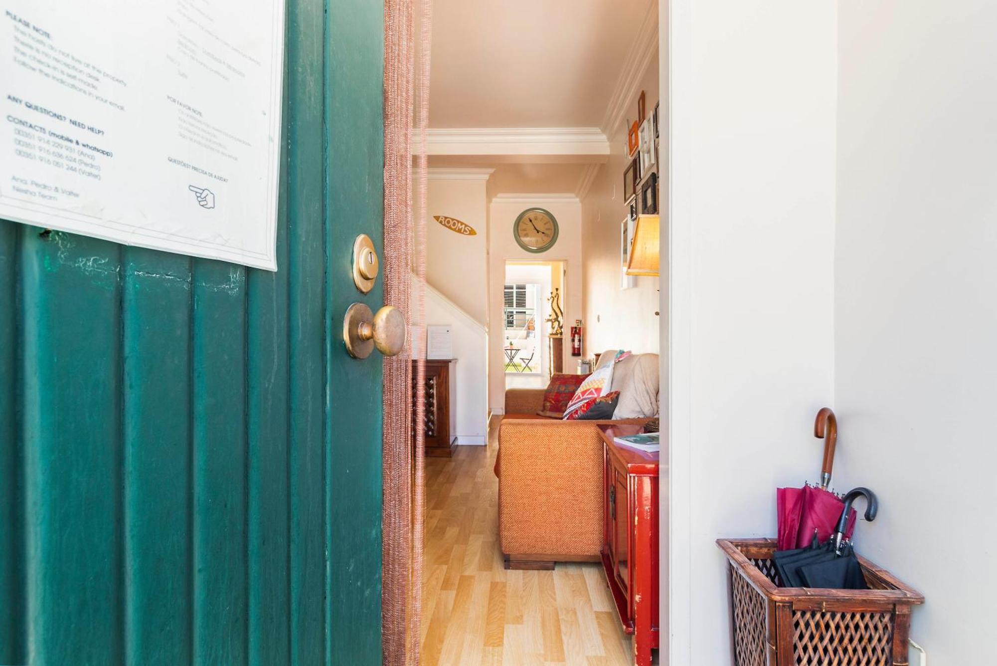Guest house Nesha Lisbon